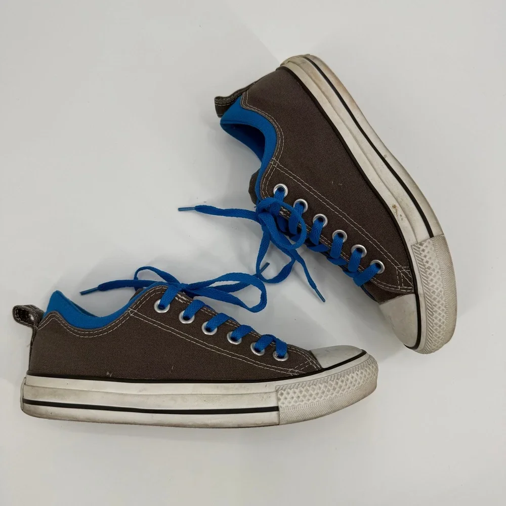 Converse Chuck Taylor Low-Top Charcoal Grey Electric Blue Sneakers Youth 5